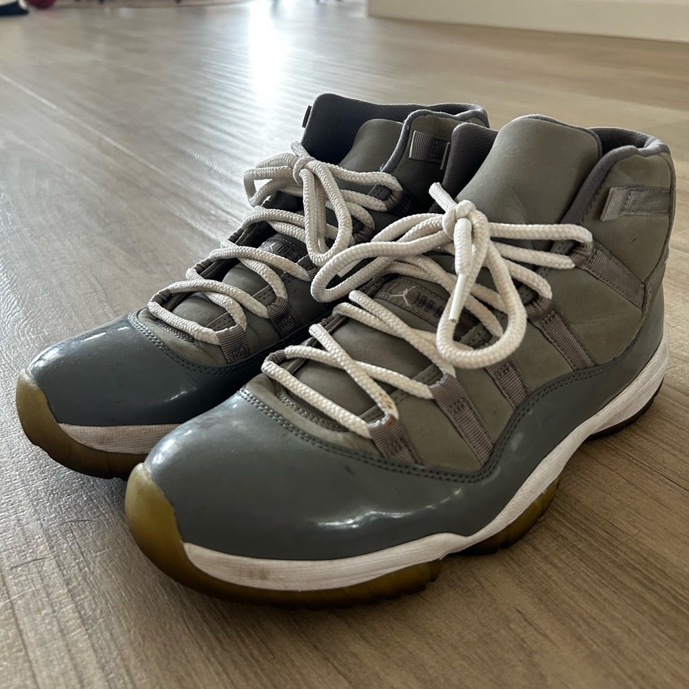 Cool Grey Jordan 11’s (2010) Size 9.5